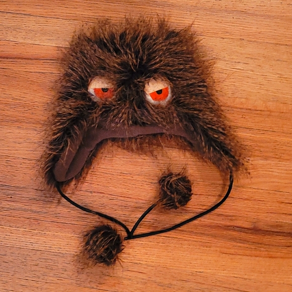 Accessories - Y2K Fuzzy Owl Hat with Poms Poms
